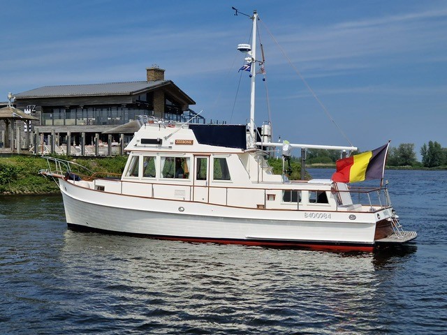 Grand-Banks-36